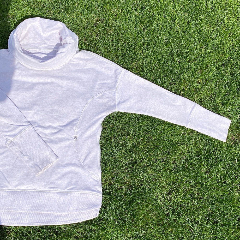 Lululemon Rest Day pullover - Picture 2 of 7